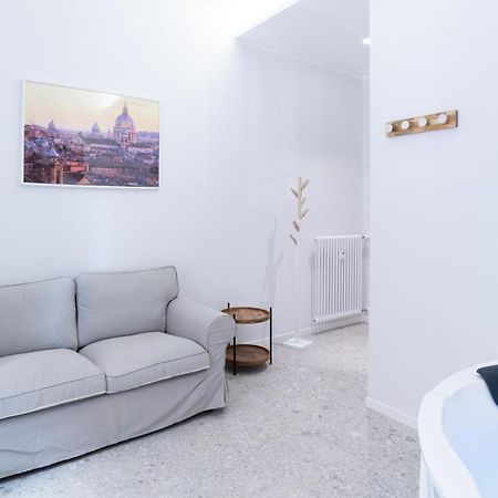 White Home Suite And Rooms Roma Exterior foto