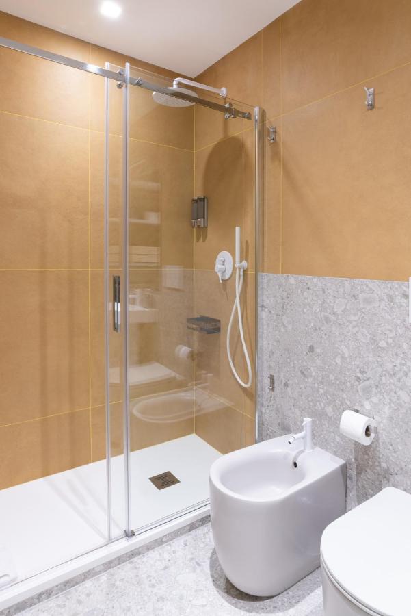 White Home Suite And Rooms Roma Exterior foto