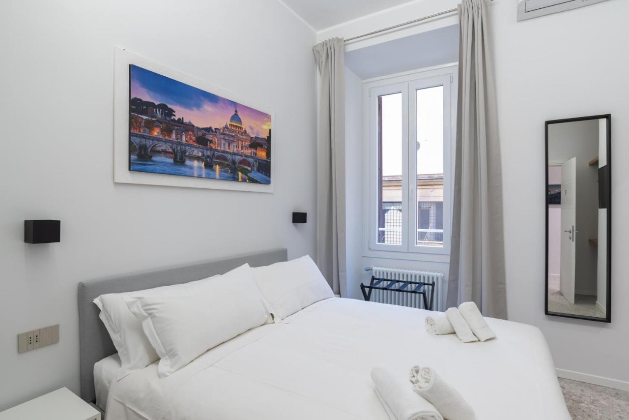 White Home Suite And Rooms Roma Exterior foto