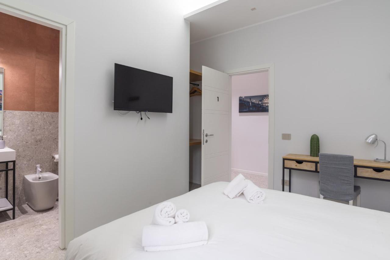 White Home Suite And Rooms Roma Exterior foto
